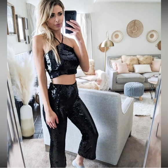 NEW set of House of Harlow 1960 Black Sexy Sequin halter top & pants Small NWT - Picture 8 of 8